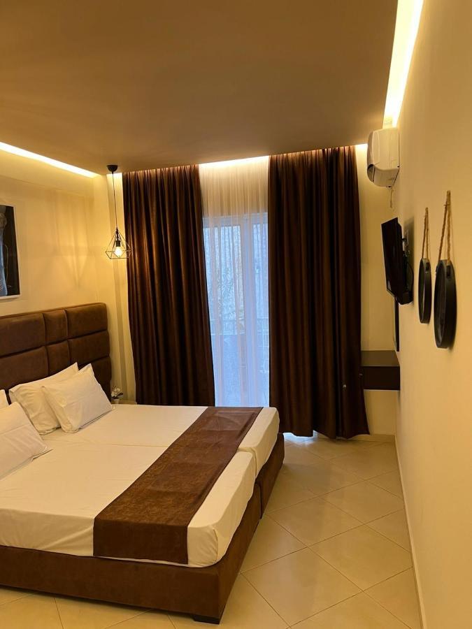 Paradiso Apartments Sarande Exterior photo